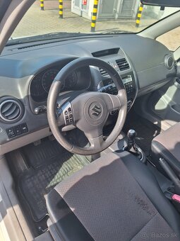 Suzuki Sx4 - 10
