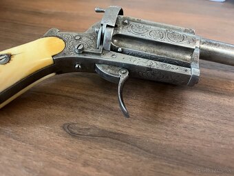 Historický revolver korennička lefaux 9mm - 10