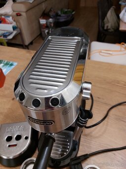 Delonghi EC685.M Dedica - 10