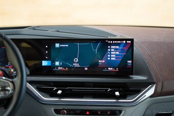 BMW XM 4.4 V8 - 10