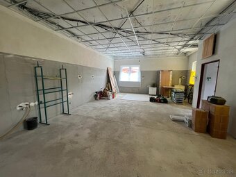 Polyfunkčná budova na predaj – Podhradie, okres Prievidza - 10