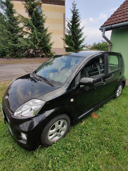 Daihatsu Sirion - 10