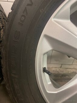 5x108 R18 7,5J ET55 Ford + 235/60 R18 - 10