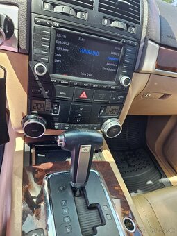 Volkswagen Touareg - 10