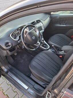 Predám Lancia Delta - 10