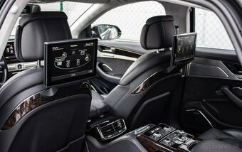 AUDI   A  8 LONG - 10