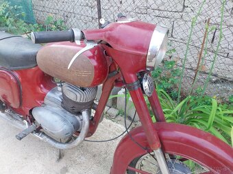 Jawa 250/559 - 10