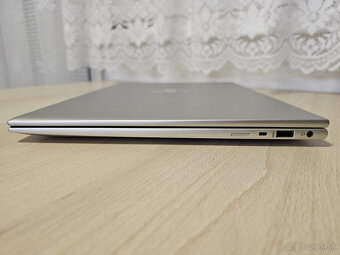 HP EliteBook 860 G10 64GB RAM/512GB SSD/16" OLED 120Hz - 10