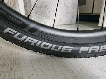 xc carbon bicykel Scott scale RC 900 sl 8.3kg s pedalmi - 10