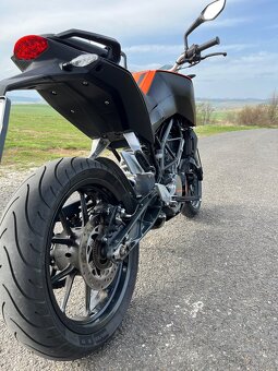 KTM duke 125 - 10