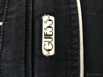 GUESS originál black damske kratasy S - 10