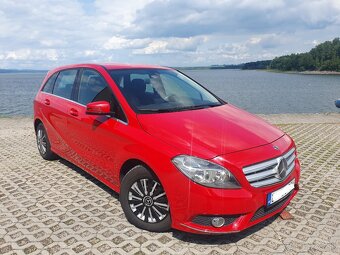 Mercedes B 180 - 10