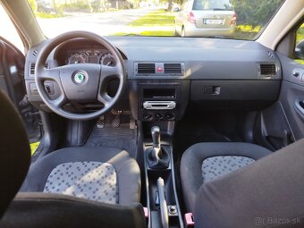 Škoda Fabia - 10