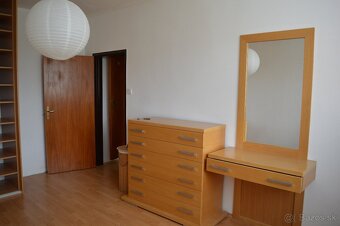 3-izbový, prerobený byt s loggiou. ZĽAVA - 10