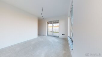 4 izbový rodinný dom tichej lokalite, parkovanie, oplotenie, - 10