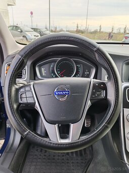 VOLVO V60 OCEAN RACE 2,0 133kW - 10