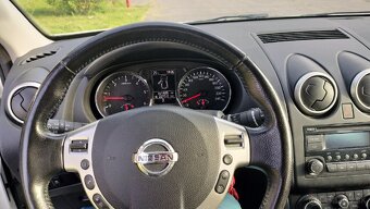 Nissan quashqai 4 x 4 , 2.0 dci - 10