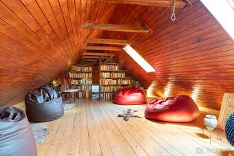 Architektonický klenot s veľkorysým pozemkom – Zemplínska Te - 10