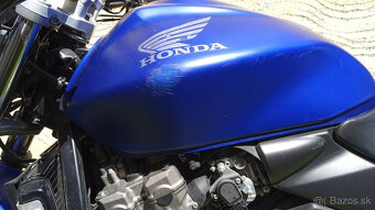 Honda CB600F Hornet - 10