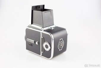 Hasselblad 500C/M chrome telo + WLF + kazeta 120 - 10