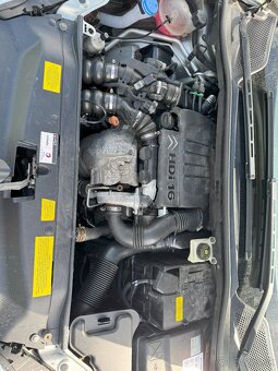 Citroen C4 2009 sedan - 10