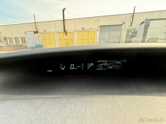 Toyota Prius - 10