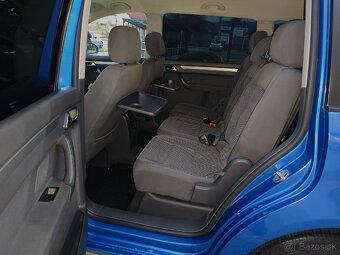 Volkswagen Touran 2.0 TDI - 10