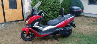 Skúter SYM Cruisym 125 2019 - 10