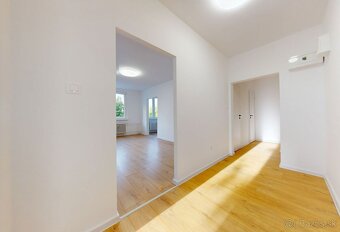 TOP PONUKA, Úplne nová rekonštrukcia 3 izb. bytu na začiatk - 10