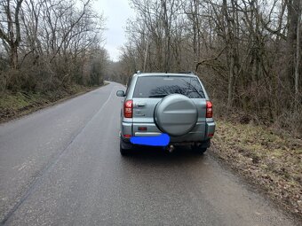Toyota RAV4 - 10