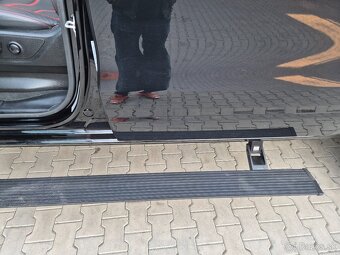 DODGE RAM 1500 5,7 HEMI BLACK WIDOW 16000km - 10