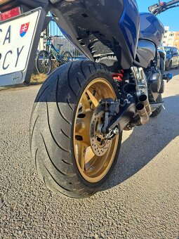 Honda Hornet - 10