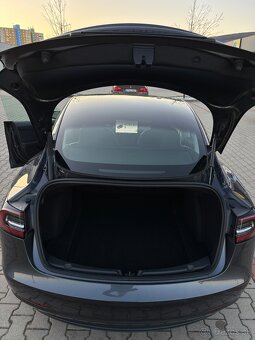 Tesla Model 3 SR+ Refresh 55kWh LFP 08/2021 77tisic km - 10