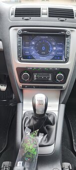 Škoda Octavia II FL 2.0 TDI (103 kW) • r. 2009 • TOP výbava - 10