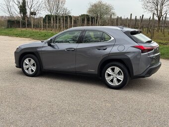 Lexus UX 250h odpočet DPH - 10
