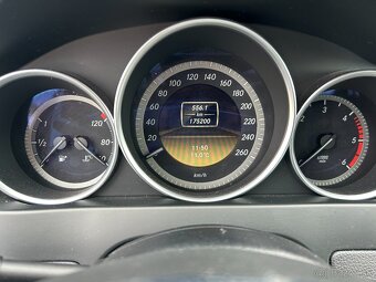 Mercedes-Benz C trieda Kombi 200 CDI BlueEFFICIENCY Elegance - 10