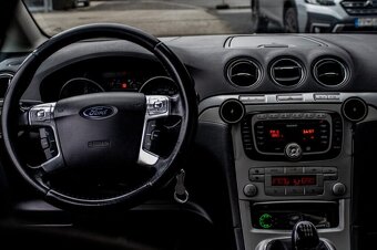 Ford Galaxy 7miestné - 10