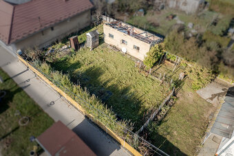 Rezervovaný - Na predaj dvojpodlažný 5-izbový rodinný dom v - 10