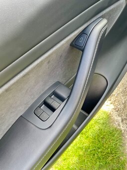 Tesla Model 3 Long Range, 2021, 82kWh, tepelné čerpadlo - 10