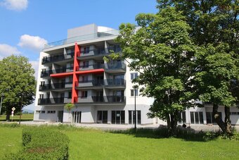 Prenájom 2 izbového bytu na Malej Hore v objekte CROSS - 10