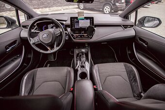 Toyota Corolla Combi TS 2.0 Hybrid GR Sport, DPH - 10