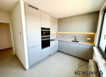 3izbový byt po kompletnej rekonštrukcií Hlohovec s vizualizá - 10