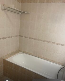 Ponúkame na prenájom 2.izb byt s garážovým státim v BA - 10