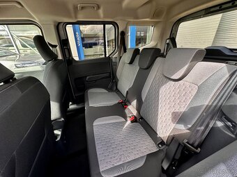Ford Tourneo Courier EcoBoost 125k A7 (92kW) Titanium - 10