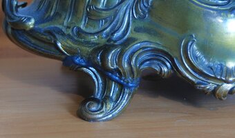 Starožitná bronzová žardiniéra - 10