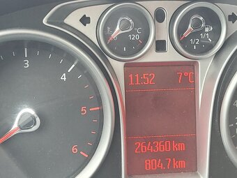 Ford C-Max - 10