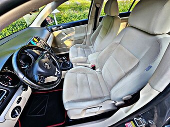 Volkswagen Golf 1.6 TDI Comfortline 77 kW 2011 - 10