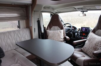 Burstner IXEO 710 TOP STAV - 10