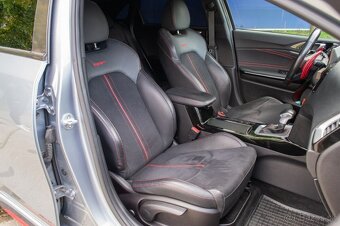 Kia Ceed GT 1.6 T-GDI ZÁRUKA - 10