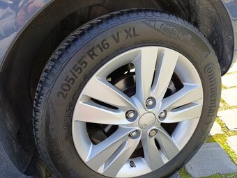 Kia Venga 1.4CRDI M6 16V My WORLD edícia. Rodinné auto. - 10